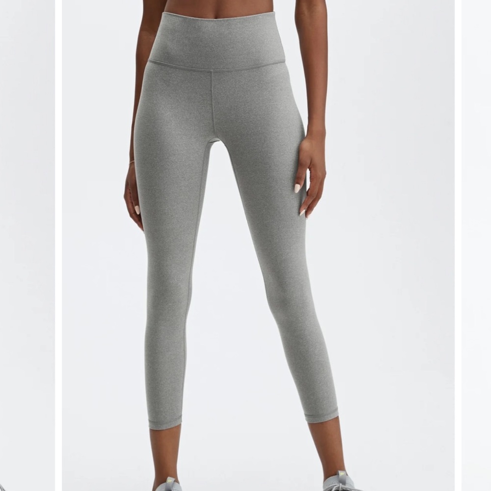 Fabletics Gray High-Waist Cropped Leggings